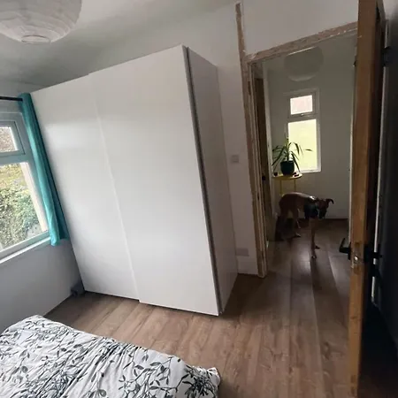 Holiday home Spacious 2bd Terrace House Wgarden - Dublin!